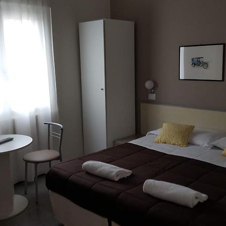 Hotel Arianna Iseo Luaran gambar