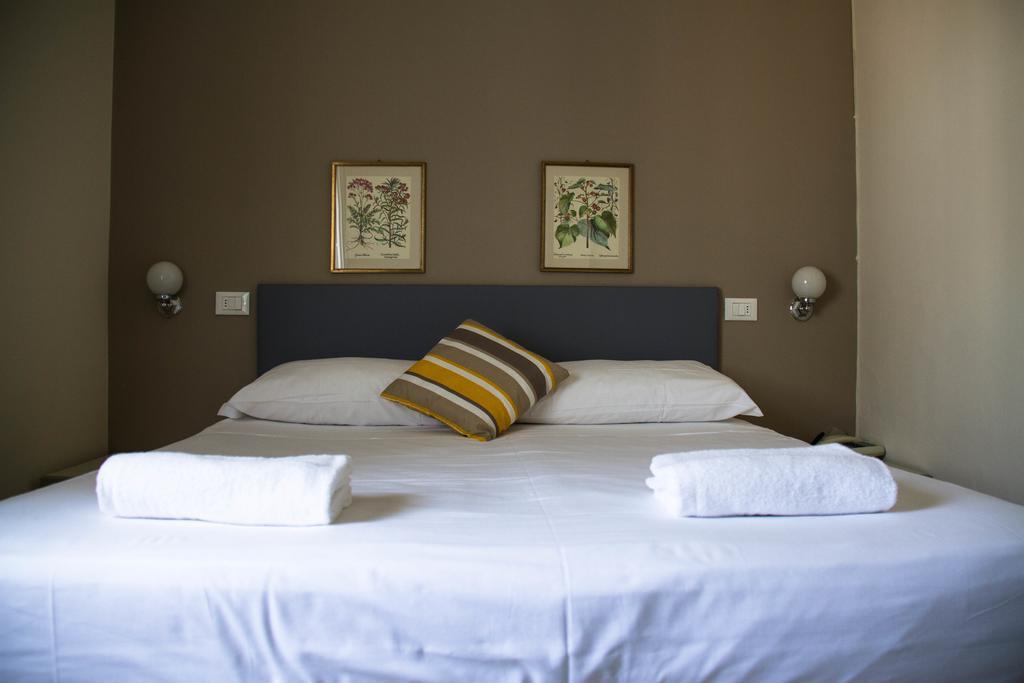 Hotel Arianna Iseo Bilik gambar