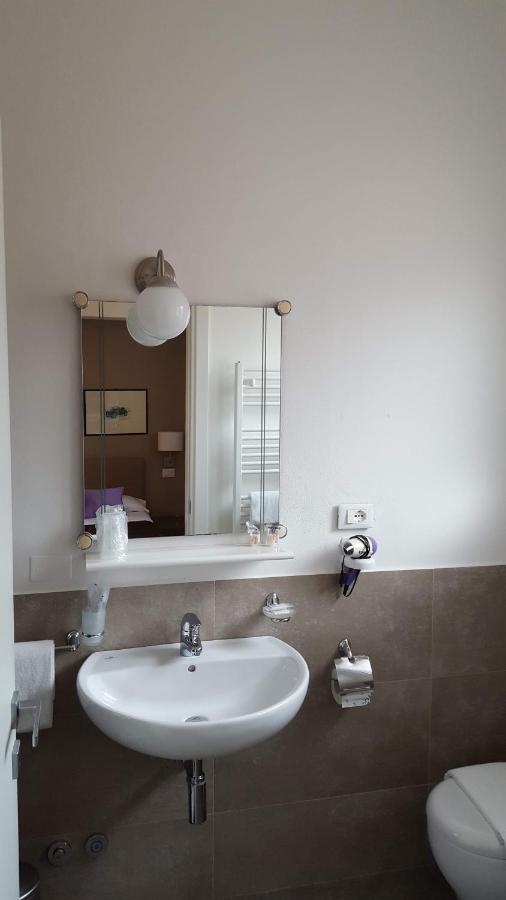 Hotel Arianna Iseo Luaran gambar